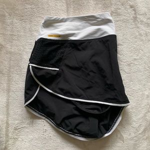 Lolë Shorts (PERFECT CONDITION)